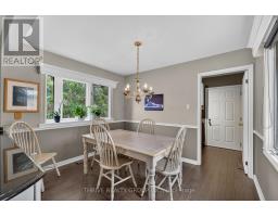 25 - 701 LANSDOWNE AVENUE - 17