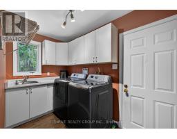 25 - 701 LANSDOWNE AVENUE - 18