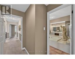 25 - 701 LANSDOWNE AVENUE - 20