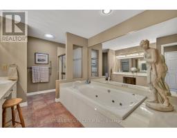 25 - 701 LANSDOWNE AVENUE - 21