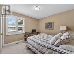 25 - 701 LANSDOWNE AVENUE - 23