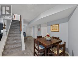 25 - 701 LANSDOWNE AVENUE - 35