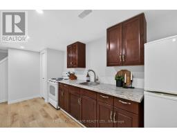 60 WEXFORD AVENUE - 27