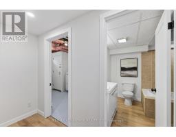 60 WEXFORD AVENUE - 32