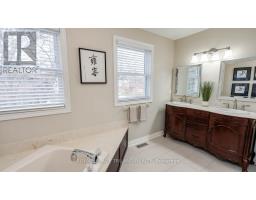 50 PENRITH CRESCENT - 21