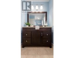 50 PENRITH CRESCENT - 26