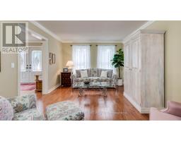 50 PENRITH CRESCENT - 4