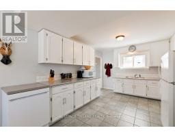 102 STEELE STREET - 10