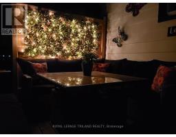 102 STEELE STREET - 42