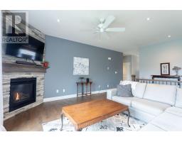 21 AMANDA AVENUE - 15