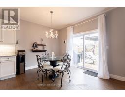 21 AMANDA AVENUE - 18