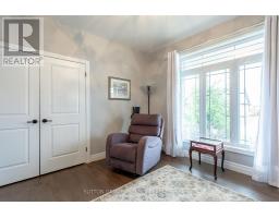 21 AMANDA AVENUE - 32