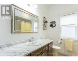 21 AMANDA AVENUE - 33