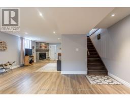 21 AMANDA AVENUE - 37