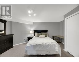 21 - 861 SHELBORNE STREET - 39