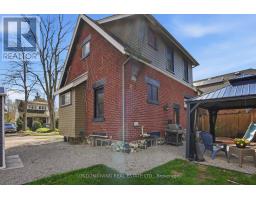 88 TECUMSEH AVENUE E - 37