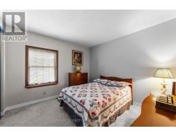 33396 QUEEN STREET - 32