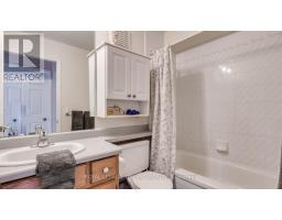 904 - 695 RICHMOND STREET - 12