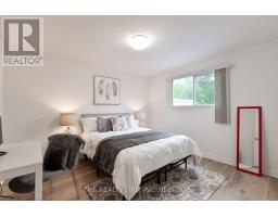 10 STROUD CRESCENT - 14