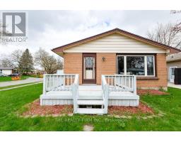 10 STROUD CRESCENT - 2