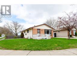 10 STROUD CRESCENT - 3