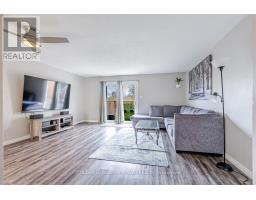 132 - 51 SHOLTO DRIVE - 11