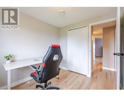 132 - 51 SHOLTO DRIVE - 21