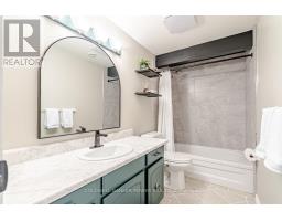 132 - 51 SHOLTO DRIVE - 22