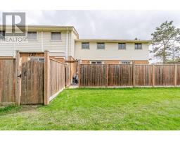 132 - 51 SHOLTO DRIVE - 32