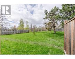 132 - 51 SHOLTO DRIVE - 33