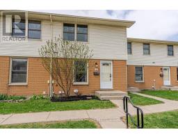 132 - 51 SHOLTO DRIVE - 4