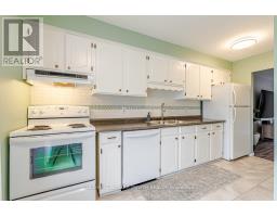 132 - 51 SHOLTO DRIVE - 8