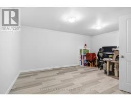 19 BENJAMIN PARKWAY - 15