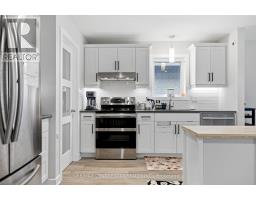 19 BENJAMIN PARKWAY - 7