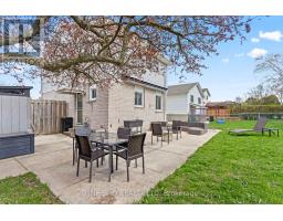 266 ARDSLEY CRESCENT - 32