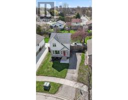 266 ARDSLEY CRESCENT - 33