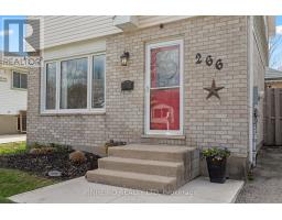 266 ARDSLEY CRESCENT - 4