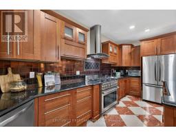 2 - 7222 CLAYTON WALK - 11