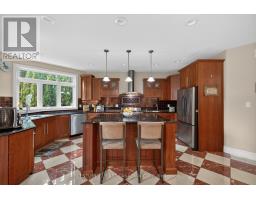 2 - 7222 CLAYTON WALK - 13