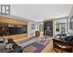 2 - 7222 CLAYTON WALK - 18