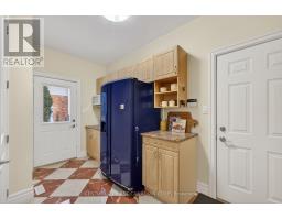 2 - 7222 CLAYTON WALK - 21