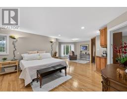 2 - 7222 CLAYTON WALK - 25
