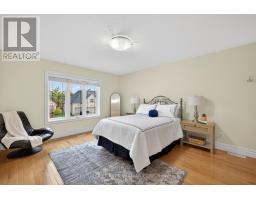 2 - 7222 CLAYTON WALK - 36