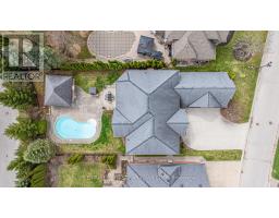 2 - 7222 CLAYTON WALK - 48