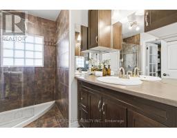 1975 ROYAL CRESCENT - 14