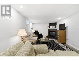 1975 ROYAL CRESCENT - 19