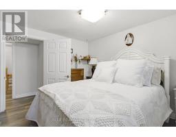 1975 ROYAL CRESCENT - 23