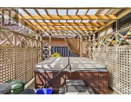 1975 ROYAL CRESCENT - 25