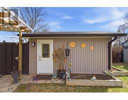 1975 ROYAL CRESCENT - 26