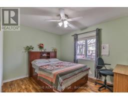 11 - 100 STROUD CRESCENT - 22